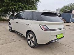 Baojun Yunduo 2023 460 Max - ფოტო 4