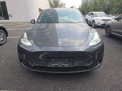 Tesla Model Y Rear-Wheel Drive - ფოტო 2