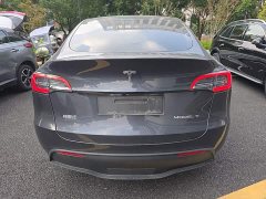 Tesla Model Y Rear-Wheel Drive - ფოტო 5