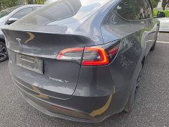 Tesla Model Y Rear-Wheel Drive - ფოტო 7