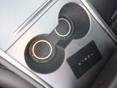Tesla Model Y Rear-Wheel Drive - ფოტო 8