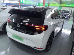 Volkswagen ID.3 Outstanding Edition - ფოტო 6