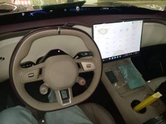 Xiaomi YU7 2025 Four-Wheel Drive Max Edition - ფოტო 9