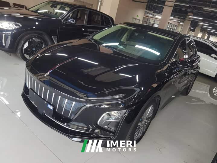 FAW Red Flag E-QM5 431km Charging Comfort Edition