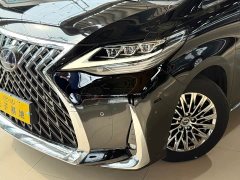 Lexus LM 2020 300h 7-Seater Elegant Edition - ფოტო 5