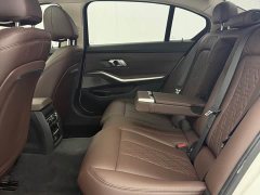 BMW 3 Series 320Li M Sport Package - ფოტო 11