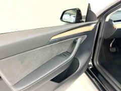 Tesla Model Y Rear-Wheel Drive - ფოტო 5