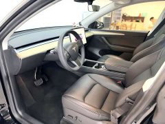 Tesla Model Y Rear-Wheel Drive - ფოტო 8