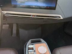 BMW iX xDrive40 - ფოტო 5