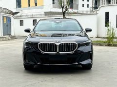 BMW 5 Series 530Li Premier M Sport Package - ფოტო 2