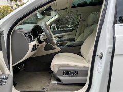 Bentley Bentayga Plug-in Hybrid 3.0T PHEV - ფოტო 10