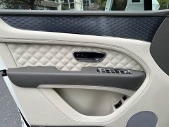 Bentley Bentayga Plug-in Hybrid 3.0T PHEV - ფოტო 14