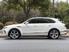 Bentley Bentayga Plug-in Hybrid 3.0T PHEV - ფოტო 7