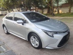 Toyota Corolla Hybrid 1.8H E-CVT Luxury - ფოტო 2