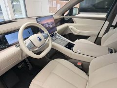Denza BYD Denza N8L Flagship - ფოტო 9