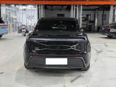 Tesla Model Y Rear-Wheel Drive - ფოტო 5