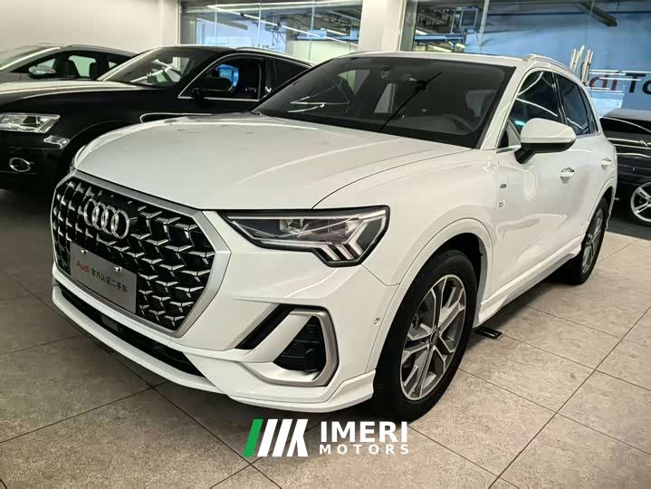 Audi Q3 40 TFSI Sporty Fashion Edition