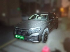 Volkswagen Touareg 3.0TSI Sharp Enjoyment Edition Jet Black Sport Package - ფოტო 1