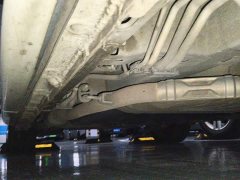 Honda Odyssey 2.0L Sharp Premium Edition - ფოტო 17
