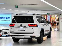 Toyota Land Cruiser (Imported) 2022 GR Sport Japan Version - ფოტო 7