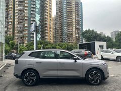 Volvo XC70 Plug-in Hybrid 2026 Two-Wheel Drive Long Range Core - ფოტო 4