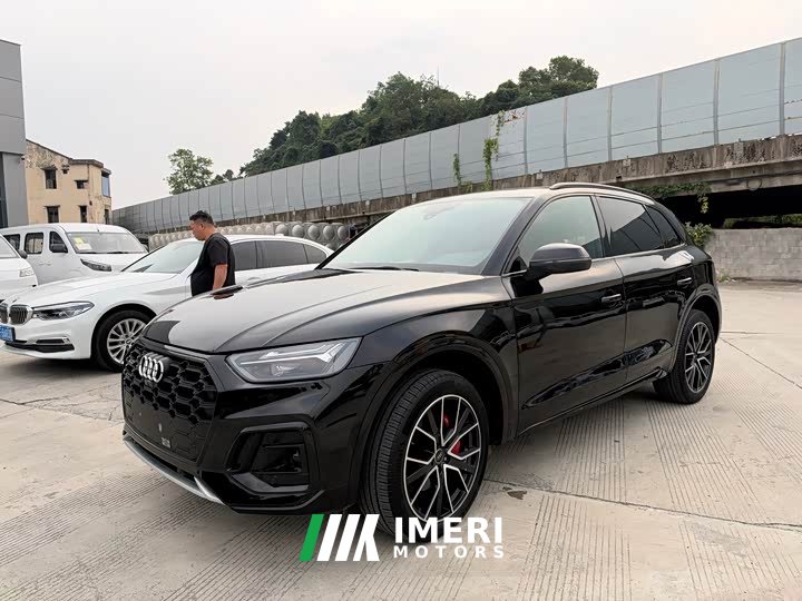 Audi Q5L 45 TFSI Luxury Sport - ავტომობილი ჩინეთიდან