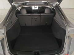 Tesla Model Y Rear-Wheel Drive - ფოტო 10