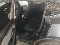 Tesla Model Y Rear-Wheel Drive - ფოტო 6