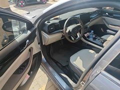 BYD Qin PLUS Glory Edition DM-i 55KM Leading - ფოტო 12