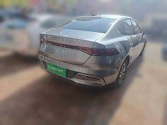 BYD Qin PLUS Glory Edition DM-i 55KM Leading - ფოტო 4