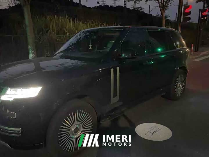 Land Rover Range Rover 2024 3.0 L6 400PS Extended Wheelbase 7-Seater - ავტომობილი ჩინეთიდან