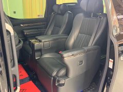 Toyota Alphard Hybrid 2.5L Premium Edition - ფოტო 17