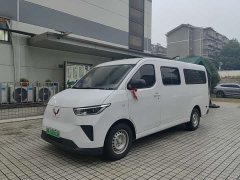 Wuling Yangguang 440km Passenger Vehicle Comfort Edition 6-Seater - ფოტო 1