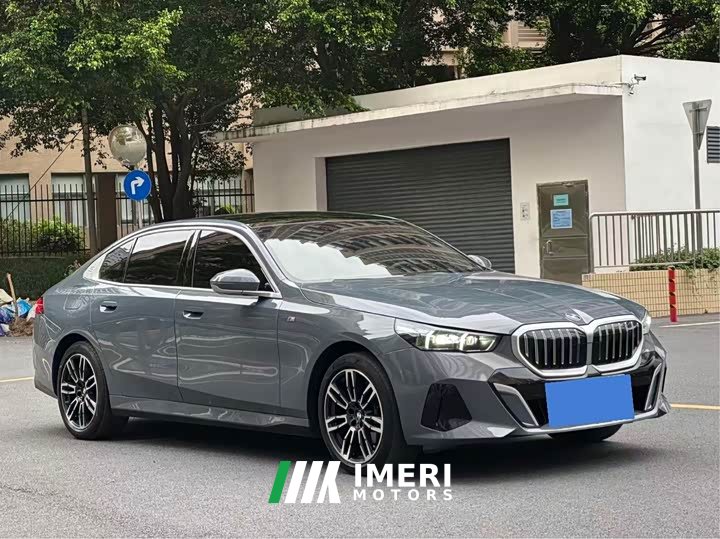 BMW 5 Series 525Li M Sport Package - ავტომობილი ჩინეთიდან