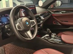 BMW 5 Series 525Li M Sport Package - ფოტო 4