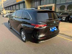 Toyota Sienna 2021 2.5L Hybrid Platinum Edition - ფოტო 9