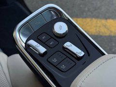 Zeekr 009 Six-Seat Executive AWD 108kWh - photo 16