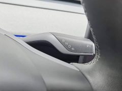 Tesla Model Y Rear-Wheel Drive - ფოტო 13