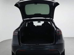 Tesla Model Y Rear-Wheel Drive - ფოტო 16