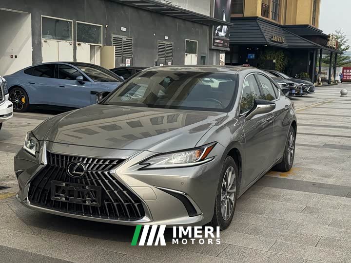 Lexus ES 2022 200 Excellence Edition - ავტომობილი ჩინეთიდან