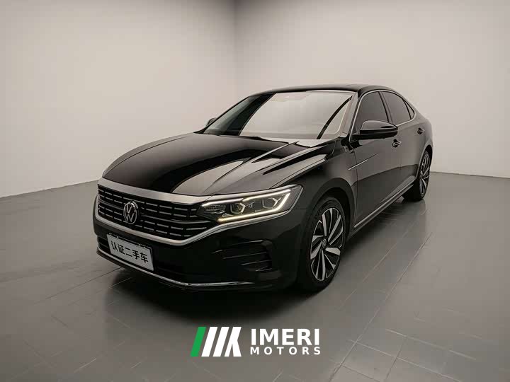Volkswagen Passat Facelift 330TSI Luxury - ავტომობილი ჩინეთიდან