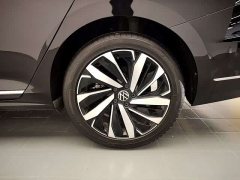 Volkswagen Passat Facelift 330TSI Luxury - ფოტო 16