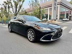Lexus ES 200 Premium Edition - ფოტო 3