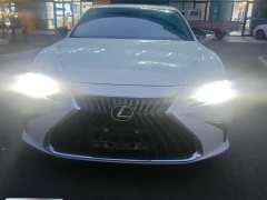 Lexus ES 2022 300h Premium Edition - ფოტო 2