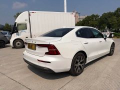 Volvo S60 B4 Smart Luxury Edition - ფოტო 9