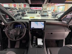 Toyota Vellfire Crown Hybrid 2.5L Executive Premier Edition - ფოტო 14