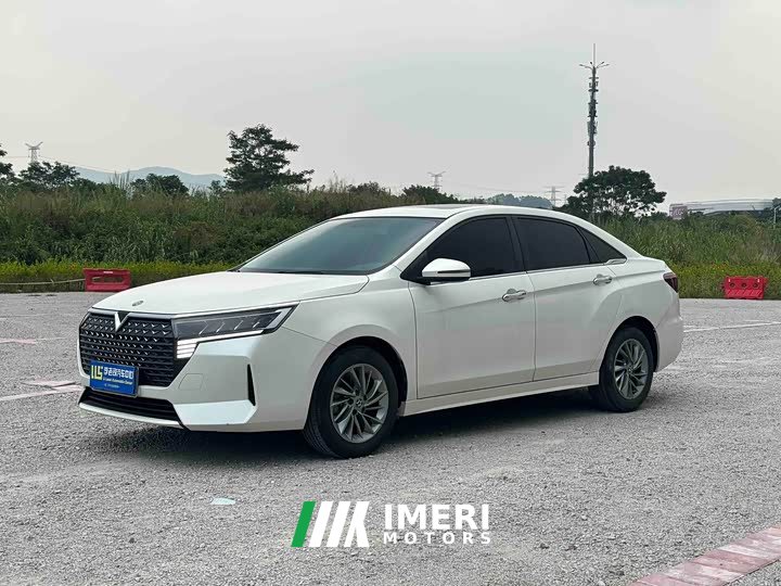 Nissan Eado 2023 PLUS 1.6L XL CVT Deluxe Edition - ავტომობილი ჩინეთიდან