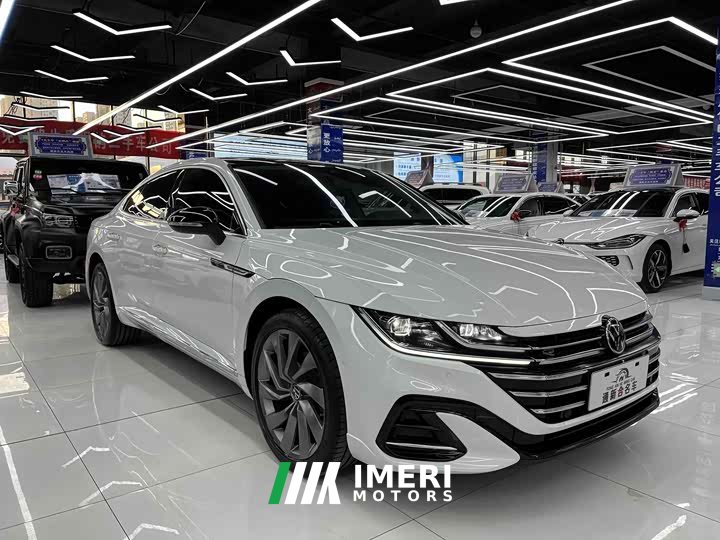 Volkswagen CC 380TSI Eye-Catching Edition