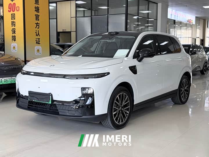 Leapmotor B10 510 Pleasure Edition - ავტომობილი ჩინეთიდან
