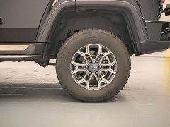 Beijing Jeep BJ40 2023 2.0T Automatic Four-Wheel Drive Urban Hunter Edition Swordsman - ფოტო 15
